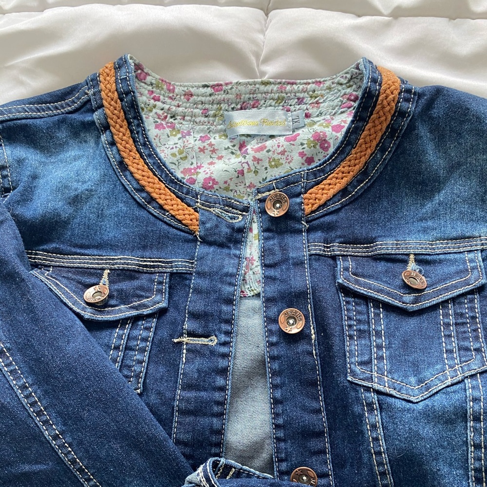Jean jacket - Picture 2 of 4